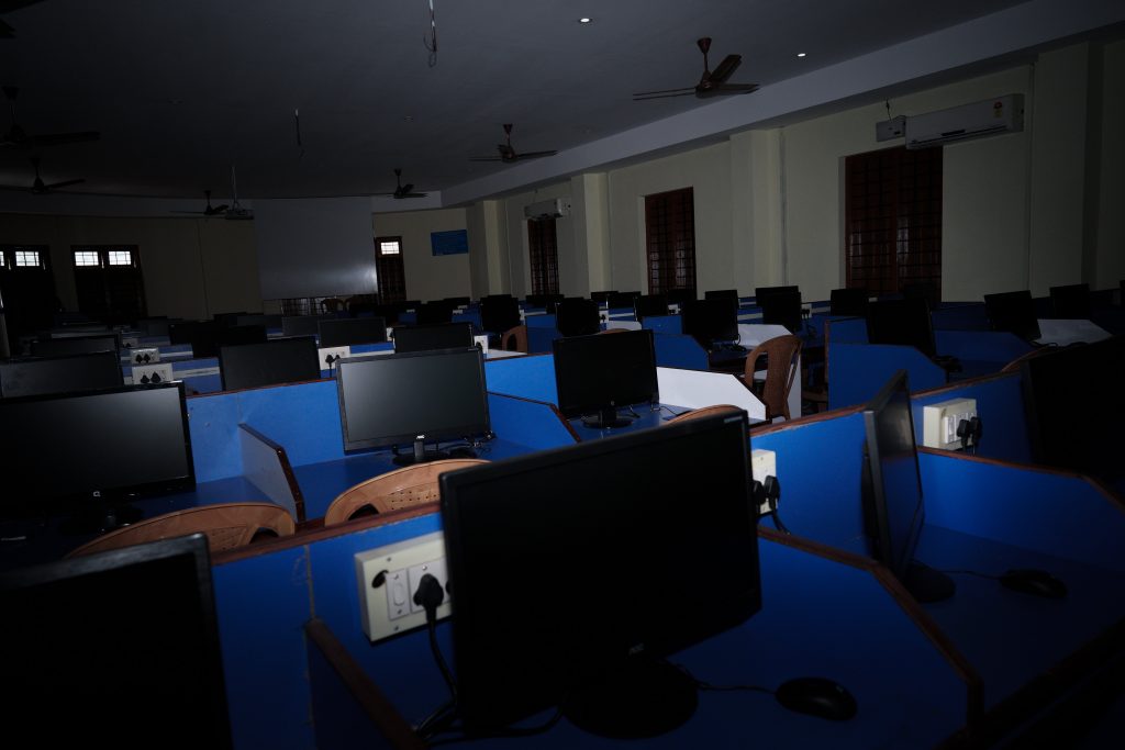 Computer Lab : St Gregorios College, Kottarakara